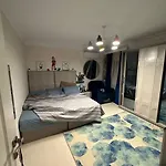 Sheraton Luxurious Apartment - Near Airport